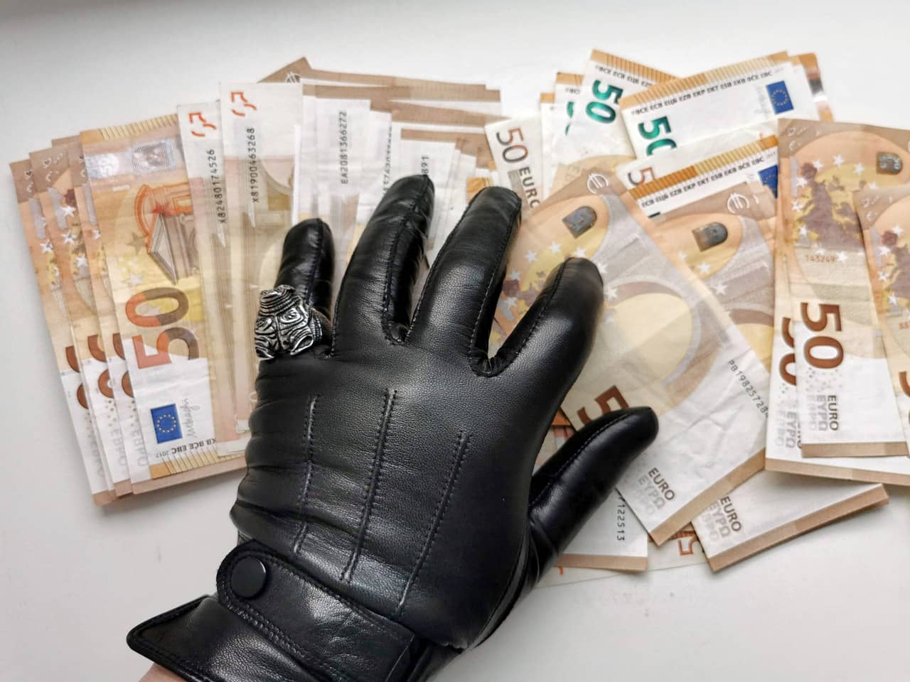 gloves, leather gloves, money-4762177.jpg
